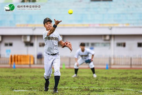 熊猫杯慢投垒球分站赛战罢，358支参赛队创历史