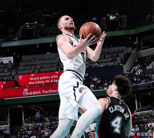 掘金爆冷负灰熊终结八连败 残阵灰熊主场掀翻卫