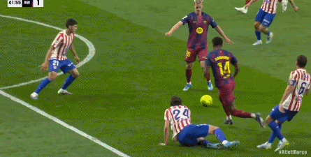 巴萨客场逆转马竞莱万绝杀登顶积分榜